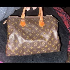 Authentic Louis Vuitton speedy bag